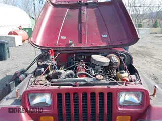 1987 Jeep Wrangler Laredo with VIN 2BCCZ8148HB535575, listed as a IAAI auction lot 41889583 with 221,521 mi miles. Bid and sale history available at carsss.com. Image 10.