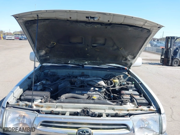 2000 Toyota 4Runner SR5 with VIN JT3HN86R1Y0296588, listed as a IAAI auction lot 42005173 with 177,946 mi miles. Bid and sale history available at carsss.com. Image 10.