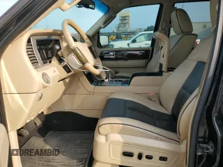 2010 Lincoln Navigator z VIN 5LMJJ2H55AEJ00251, wystawiony jako Copart lot #57024045 z przebiegiem 225 918 mil mil oraz Czysty tytuł • Clean title. Historia ofert i sprzedaży dostępna na DreamBid. Obrazek 7.