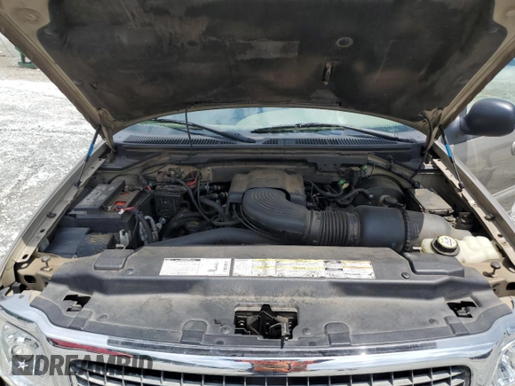 2001 Ford Expedition XLT with VIN 1FMRU15W41LA73480, listed as a Copart auction lot 56740535 with 258,678 mi miles and Salvage title. Bid and sale history available at DreamBid. Image 12.