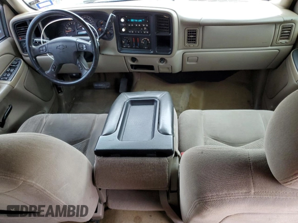 2005 Chevrolet Tahoe Z71 z VIN 1GNEC13T35R120569, wystawiony jako Copart lot #56483585 z przebiegiem 220 860 mil mil oraz Szkoda całkowita • Salvage title. Historia ofert i sprzedaży dostępna na DreamBid. Obrazek 8.
