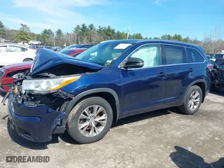 2014 Toyota Highlander XLE with VIN 5TDJKRFH2ES009559, listed as a IAAI auction lot 41913766 with 175,290 mi miles. Bid and sale history available at carsss.com. Image 13.