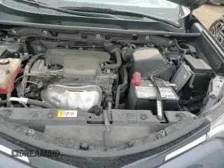 2018 Toyota RAV4 XLE z VIN JTMRFREV4JJ200258, wystawiony jako Copart lot #71133795 z przebiegiem 108 041 mil mil oraz Szkoda całkowita • Salvage title. Historia ofert i sprzedaży dostępna na DreamBid. Obrazek 13.