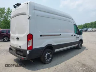 2023 Ford Transit Cargo с VIN 1FTBR1X81PKB01837, выставлен на аукционе IAAI как лот 42489358 с пробегом 68 143 миль миль и . История ставок и продаж доступна на DreamBid. Изображение 4.