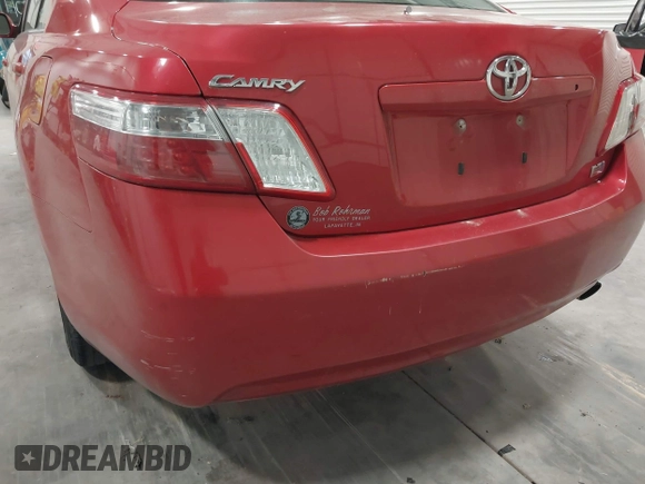 2007 Toyota Camry z VIN 4T1BB46K97U002556, wystawiony jako IAAI lot #42191026 z przebiegiem 255 391 mil mil oraz . Historia ofert i sprzedaży dostępna na DreamBid. Obrazek 6.