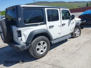 2020 Jeep Wrangler Unlimited Sport S с VIN 1C4HJXDN0LW204734, выставлен на аукционе IAAI как лот 42128859 с пробегом 92 017 миль миль и . История ставок и продаж доступна на DreamBid. Изображение 4.