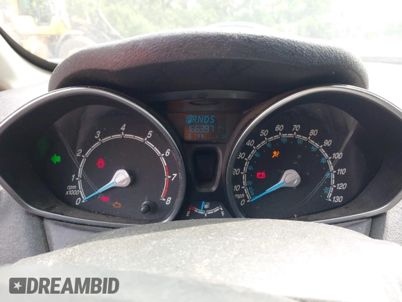 2018 Ford Fiesta SE z VIN 3FADP4BJ6JM106855, wystawiony jako IAAI lot #42491262 z przebiegiem 166 397 mil mil oraz . Historia ofert i sprzedaży dostępna na DreamBid. Obrazek 7.