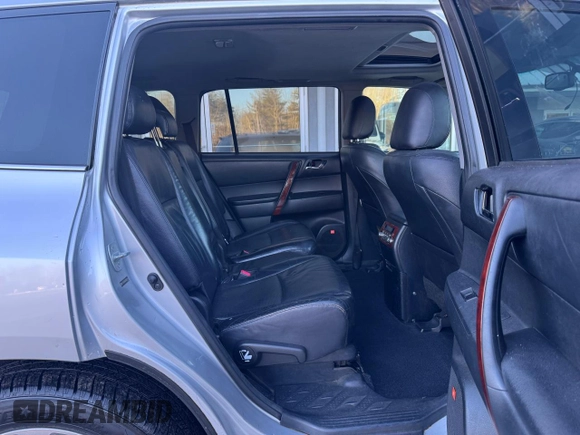 2011 Toyota Highlander Hybrid Limited with VIN JTEDC3EH0B2001886, listed as a Copart auction lot 44797085 with 253,254 mi miles and Clean Title. Bid and sale history available at carsss.com. Image 6.