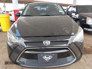 2016 Scion iA z VIN 3MYDLBZV2GY102744, wystawiony jako IAAI lot #42118048 z przebiegiem 128 772 mil mil oraz . Historia ofert i sprzedaży dostępna na DreamBid. Obrazek 6.