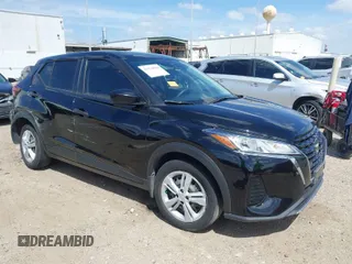 2022 Nissan Kicks S with VIN 3N1CP5BV3NL514002, listed as a IAAI auction lot 41824220 with 57,881 mi miles. Bid and sale history available at carsss.com. Image 1.