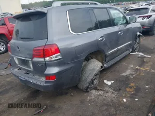 2014 Lexus LX 570 z VIN JTJHY7AX3E4135437, wystawiony jako IAAI lot #42113839 z przebiegiem 171 260 mil mil oraz . Historia ofert i sprzedaży dostępna na DreamBid. Obrazek 4.