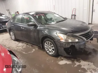 2015 Nissan Altima S with VIN 1N4AL3AP7FC472959, listed as a IAAI auction lot 41453908 with 28,258 mi miles and . Bid and sale history available at DreamBid. Image 1.