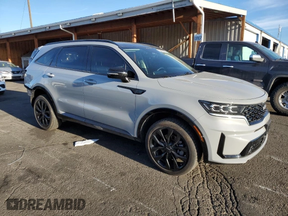 2022 Kia Sorento SX z VIN 5XYRKDLF0NG136154, wystawiony jako Copart lot #50433075 z przebiegiem 17 660 mil mil oraz Szkoda całkowita • Salvage title. Historia ofert i sprzedaży dostępna na DreamBid. Obrazek 4.
