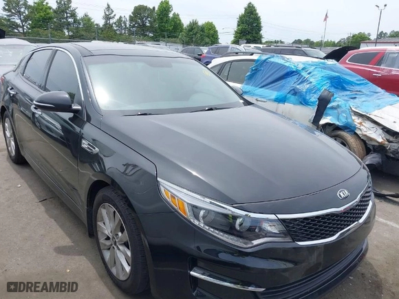 2016 Kia Optima EX with VIN 5XXGU4L38GG075652, listed as a IAAI auction lot 39544592 with 151,960 mi miles. Bid and sale history available at carsss.com. Image 1.
