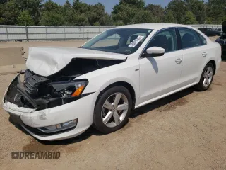 2015 Volkswagen Passat Wolfsburg Edition with VIN 1VWAS7A3XFC114625, listed as a Copart auction lot 60321585 with 81,940 mi miles and Salvage title. Bid and sale history available at DreamBid. Image 1.