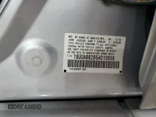 2005 Acura TL with VIN 19UUA66285A010658, listed as a Copart auction lot 47297795 with 182,809 mi miles and Salvage Title. Bid and sale history available at carsss.com. Image 12.