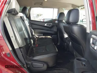 2017 Nissan Pathfinder SV with VIN 5N1DR2MM2HC655993, listed as a IAAI auction lot 41108207 with 139,733 mi miles. Bid and sale history available at carsss.com. Image 8.