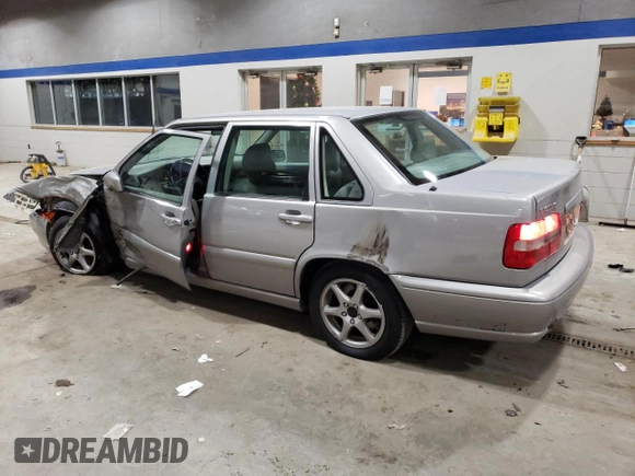 1998 Volvo S70 с VIN YV1LS5574W2548343, выставлен на аукционе Copart как лот 84813944 с пробегом 144 221 миль миль и Списание • Salvage title. История ставок и продаж доступна на DreamBid. Изображение 2.