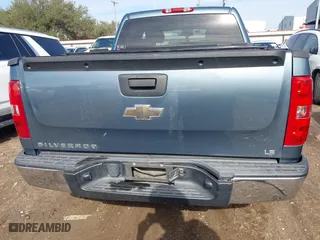 2009 Chevrolet Silverado 1500 LS with VIN 3GCEC13C99G191368, listed as a IAAI auction lot 41301199 with 158,121 mi miles. Bid and sale history available at carsss.com. Image 15.