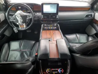 2019 Lincoln Navigator Reserve with VIN 5LMJJ2LT5KEL12736, listed as a Copart auction lot 43811855 with 67,723 mi miles and Salvage Title. Bid and sale history available at carsss.com. Image 8.
