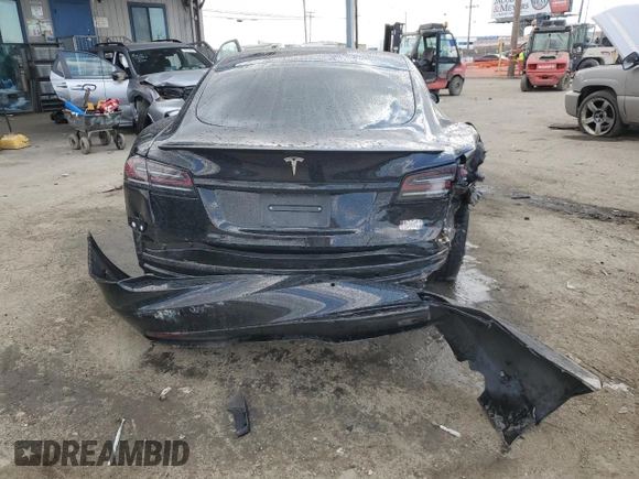2023 Tesla Model S Plaid z VIN 5YJSA1E63PF498778, wystawiony jako Copart lot #43960765 z przebiegiem Nie podano mil oraz Szkoda całkowita • Salvage title. Historia ofert i sprzedaży dostępna na DreamBid. Obrazek 6.