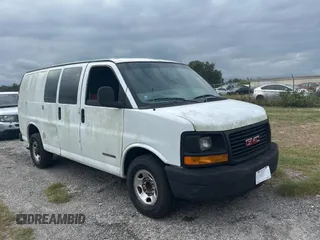 2003 GMC Savana Cargo Van with VIN 1GTHG35U431113170, listed as a Copart auction lot 82019294 with 293,807 mi miles and Clean Title. Bid and sale history available at carsss.com. Image 1.