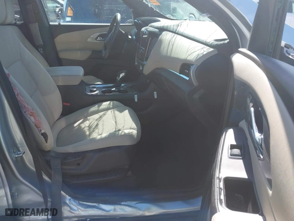 2022 Chevrolet Traverse LS with VIN 1GNERFKW6NJ162594, listed as a IAAI auction lot 41749144 with 13,519 mi miles. Bid and sale history available at carsss.com. Image 5.