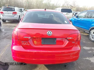 2012 Volkswagen Jetta Sedan TDI w/Premium & Nav with VIN 3VWLL7AJ3CM384729, listed as a IAAI auction lot 41899395 with 130,220 mi miles. Bid and sale history available at carsss.com. Image 17.