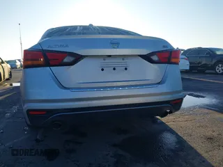 2022 Nissan Altima SR z VIN 1N4BL4CV3NN330052, wystawiony jako IAAI lot #41735544 z przebiegiem 39 782 mil mil oraz . Historia ofert i sprzedaży dostępna na DreamBid. Obrazek 17.