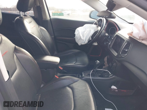 2020 Jeep Compass Trailhawk с VIN 3C4NJDDB2LT143948, выставлен на аукционе IAAI как лот 41834991 с пробегом 99 457 миль миль и . История ставок и продаж доступна на DreamBid. Изображение 5.