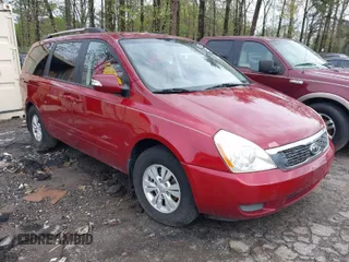 2011 Kia Sedona LX with VIN KNDMG4C71B6381354, listed as a IAAI auction lot 41929496 with 189,458 mi miles. Bid and sale history available at carsss.com. Image 1.