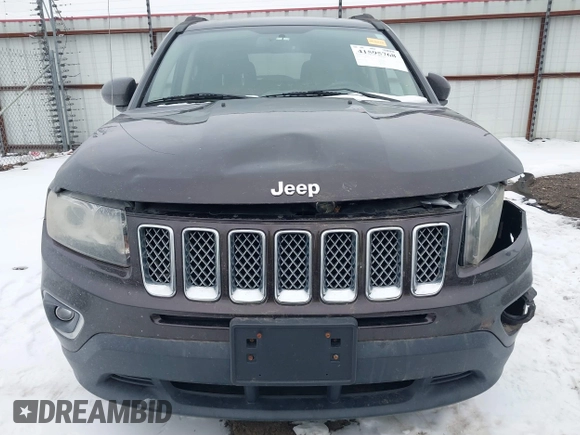 2014 Jeep Compass Limited with VIN 1C4NJDCB6ED549614, listed as a IAAI auction lot 41595768 with 114,472 mi miles. Bid and sale history available at carsss.com. Image 12.