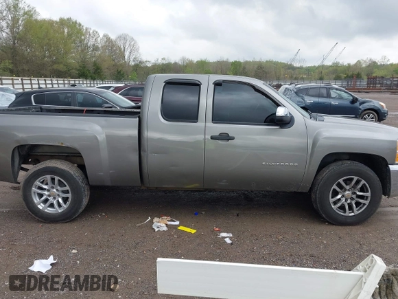 2013 Chevrolet Silverado 1500 LT with VIN 1GCRKSE74DZ254332, listed as a IAAI auction lot 41984869 with 209,242 mi miles and . Bid and sale history available at DreamBid. Image 13.