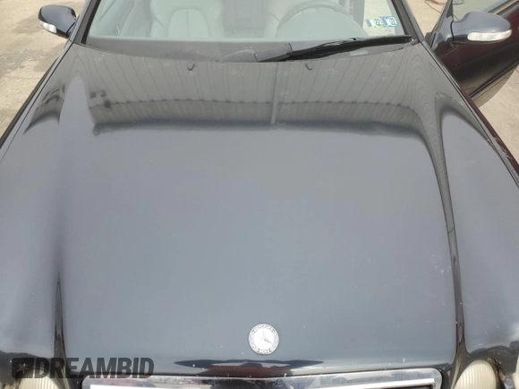 2002 Mercedes-Benz CLK with VIN WDBLK70G42T095661, listed as a Copart auction lot 50557625 with 142,157 mi miles and Clean Title. Bid and sale history available at carsss.com. Image 11.