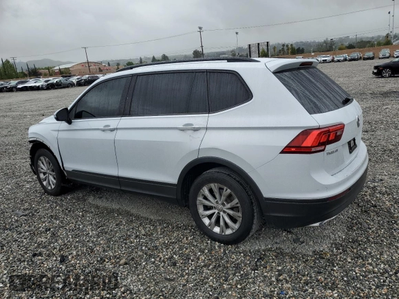 2018 Volkswagen Tiguan S with VIN 3VV1B7AXXJM067370, listed as a Copart auction lot 53645945 with 143,137 mi miles and Salvage title. Bid and sale history available at DreamBid. Image 2.