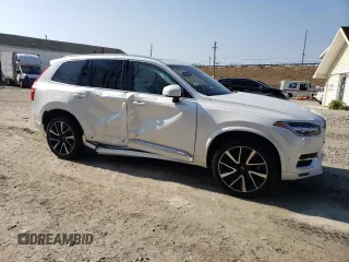 2024 Volvo XC90 Plus Bright Theme z VIN YV4062JE4R1154350, wystawiony jako Copart lot #47663595 z przebiegiem 21 626 mil mil oraz Szkoda całkowita • Salvage title. Historia ofert i sprzedaży dostępna na DreamBid. Obrazek 4.