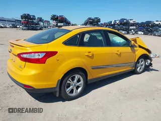 2012 Ford Focus SE with VIN 1FAHP3F25CL474527, listed as a IAAI auction lot 41772846 with 98,880 mi miles. Bid and sale history available at carsss.com. Image 4.