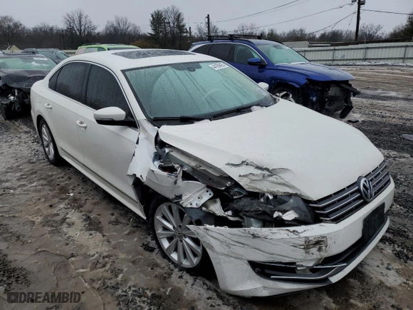 2013 Volkswagen Passat SEL Premium with VIN 1VWCP7A35DC118069, listed as a Copart auction lot 44189425 with 86,376 mi miles and Salvage Title. Bid and sale history available at carsss.com. Image 4.