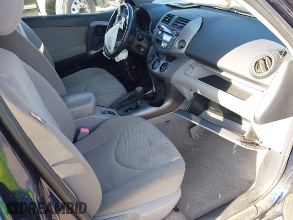 2007 Toyota RAV4 Limited with VIN JTMBK31V076016589, listed as a IAAI auction lot 41764555 with 106,114 mi miles. Bid and sale history available at carsss.com. Image 5.