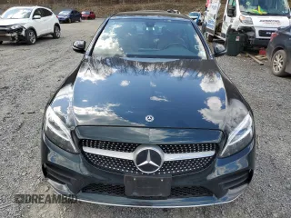 2019 Mercedes-Benz C 300 with VIN 55SWF8EB6KU292709, listed as a Copart auction lot 52103135 with 101,418 mi miles and Salvage Title. Bid and sale history available at DreamBid. Image 5.