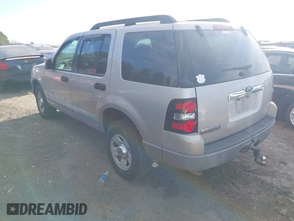 2006 Ford Explorer XLS with VIN 1FMEU62E36UB34651, listed as a IAAI auction lot 41659061 with 160,302 mi miles. Bid and sale history available at carsss.com. Image 3.