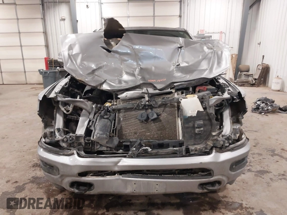 2019 Ram 1500 Big Horn/Lone Star with VIN 1C6SRFFT0KN800331, listed as a IAAI auction lot 41366628 with 184,842 mi miles. Bid and sale history available at carsss.com. Image 12.