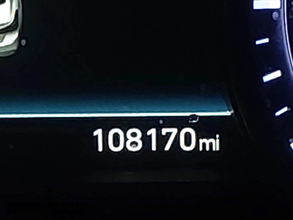 2018 Genesis G80 3.8L with VIN KMHGN4JE4JU232110, listed as a IAAI auction lot 41425938 with 108,170 mi miles. Bid and sale history available at carsss.com. Image 15.