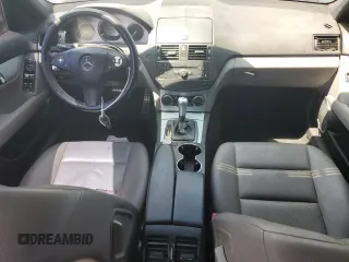 2008 Mercedes-Benz C 300 Sport z VIN WDDGF54XX8R031660, wystawiony jako Copart lot #55418445 z przebiegiem 170 012 mil mil oraz Czysty tytuł • Clean title. Historia ofert i sprzedaży dostępna na DreamBid. Obrazek 8.
