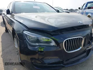 2015 BMW 7 Series 750Li xDrive with VIN WBAYF8C59FD655120, listed as a IAAI auction lot 41315152 with 82,244 mi miles and . Bid and sale history available at carsss.com. Image 20.