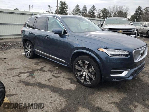 2023 Volvo XC90 Ultimate with VIN YV4062PA0P1994451, listed as a Copart auction lot 88071755 with 21,464 mi miles and Salvage Title. Bid and sale history available at carsss.com. Image 4.