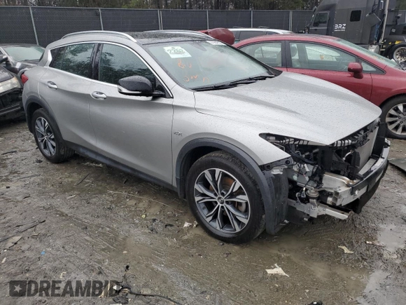 2019 Infiniti QX30 ESSENTIAL with VIN SJKCH5CR1KA007126, listed as a Copart auction lot 37364814 with 18,552 mi miles. Bid and sale history available at carsss.com. Image 4.