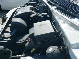 2005 Chevrolet Astro Cargo z VIN 1GCDM19X15B114810, wystawiony jako IAAI lot #42316144 z przebiegiem Nie podano mil oraz . Historia ofert i sprzedaży dostępna na DreamBid. Obrazek 13.