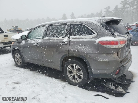 2014 Toyota Highlander XLE with VIN 5TDJKRFH2ES030900, listed as a Copart auction lot 46245735 with 97,371 mi miles and Salvage Title. Bid and sale history available at carsss.com. Image 2.