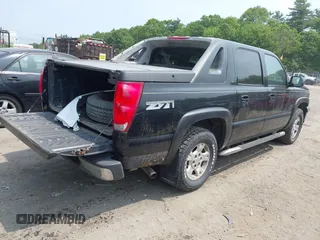 2006 Chevrolet Avalanche Z71 z VIN 3GNEK12Z76G242460, wystawiony jako IAAI lot #42424003 z przebiegiem 203 978 mil mil oraz . Historia ofert i sprzedaży dostępna na DreamBid. Obrazek 4.